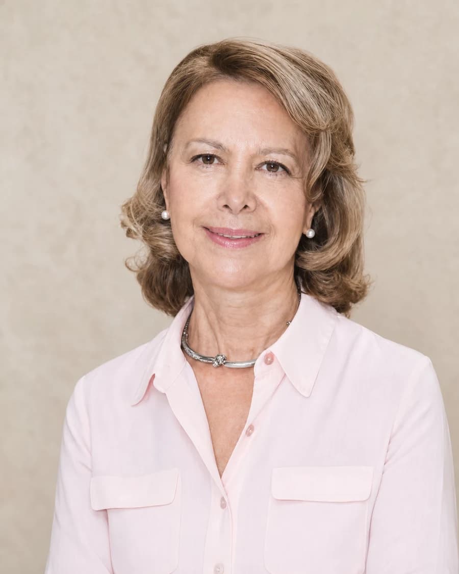 Portrait of Christine Samandari